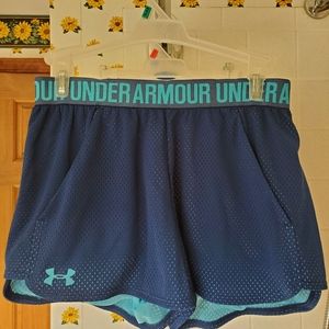 Women's Under Armour mesh shorts with pockets xsmall